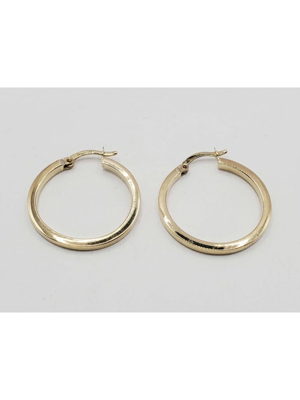 1" Diameter Hoop Earrings Verona 8k Gold